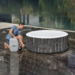 ⁦جاكوزي متنقل قابل لنفخ حجم منزلي لون بني غامق⁩ - الصورة ⁦4⁩